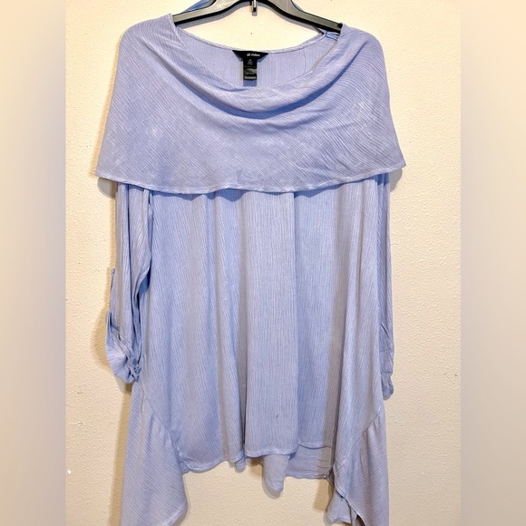 Ali Milles Tops - Ali Miles lavender  Tunic with 3/4 Sleeve Relaxed Asymmetrical Style. Crinkled